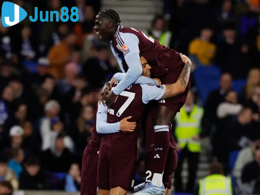 Brighton và Aston Villa đang là 2 đội gây bất ngờ tại Ngoại hạng Anh. (Ảnh: ESPN)
